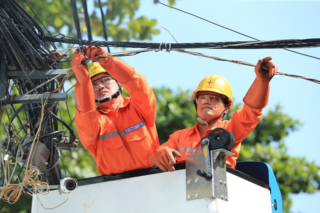 Tổng công ty Điện lực TP.HCM nâng cao ý thức sử dụng điện an toàn cho người dân (17/11/2022)